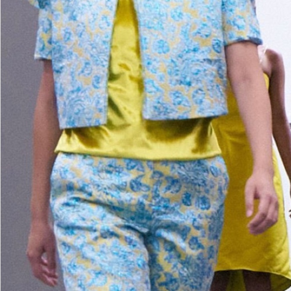 Floral Blue and Yellow Three Piece Set. Just amazingly beautiful set to have.